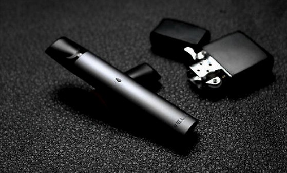 电子烟烟油漏到嘴里怎么办 电子烟的烟油漏到嘴上